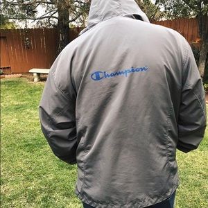CHAMPION WINDBREAKER